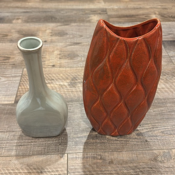 Ceramic Vase Set Grayish Tan and Burnt Orange/Red No Damage Great Condition - Picture 2 of 4